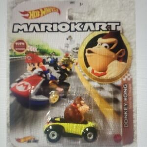 Hot Wheels Mario Kart Donkey Kong Vehicle - Yellow